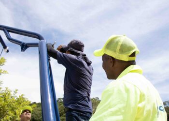 Cotia recebe playground adaptado para pessoas com deficiência