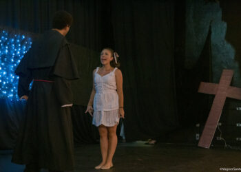 Curso de Iniciação Teatral começa novas turmas e atende mais de 120 alunos