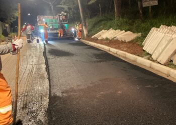 Programa “Asfalto Novo” está a todo vapor na Estr. Manoel Lages do Chão