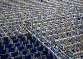 Prefeitura já recebeu móveis e materiais escolares que serão entregues nas escolas    