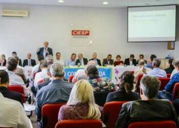 Autoridades discutem potencial mineral das cidades