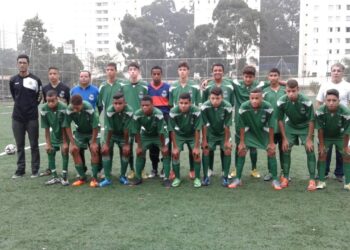 Cotia avança à segunda fase da Taça Cidade de SP   