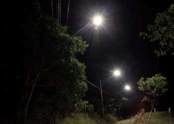 Prefeitura amplia o serviço de iluminação pública no bairro Caputera