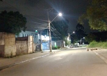 Mais 569 pontos de iluminação pública são implantados em ruas e vielas de Cotia
