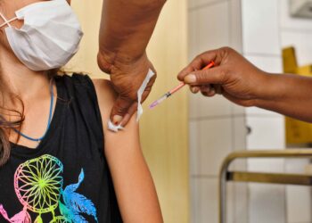 Cotia terá ação noturna de vacinação contra a gripe na quarta-feira, 22/05