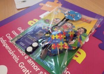 Cotia entrega novo lote do documento de identificação do autista e chega a marca de 1.038 emissões