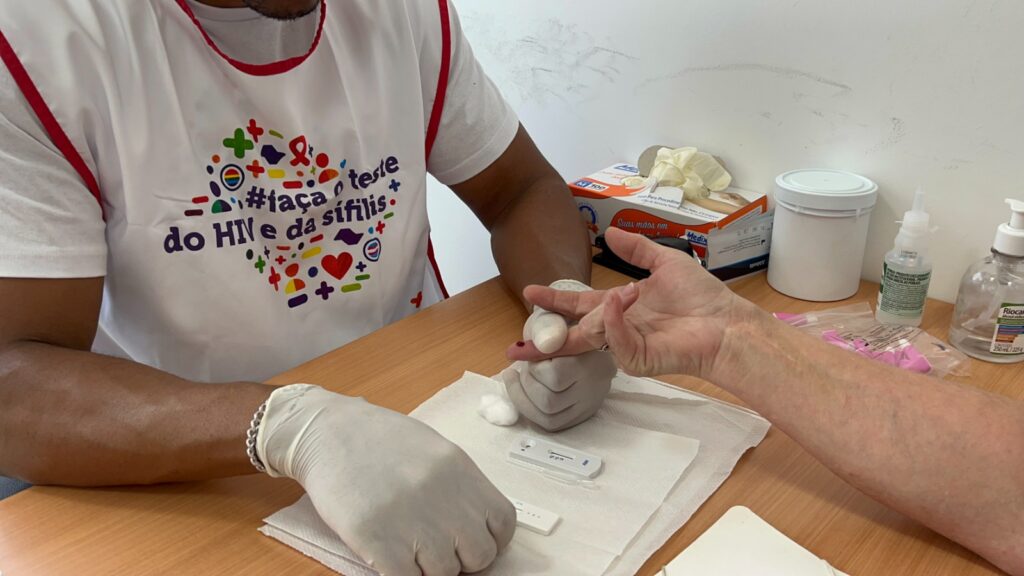 Campanha “Fique Sabendo” realiza testes rápidos e ações preventivas ...