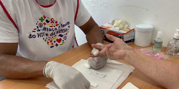 No ‘Dezembro Vermelho’ Cotia realiza ‘Campanha Fique Sabendo’ de conscientização sobre HIV e Sífilis