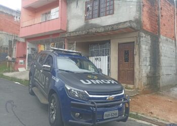GCM de Cotia recupera moto roubada e apreende réplica de arma de fogo calibre 12