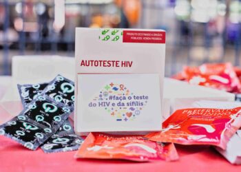 Cotia coloca o ‘bloco da prevenção’ na rua para conscientizar sobre ISTs