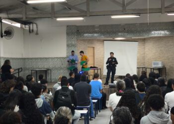 Meio Ambiente e Segurança realizam palestras para pais e alunos da EE Vinícius de Moraes