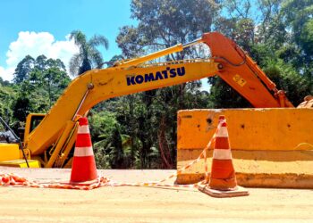 Em fase final a reconstrução do talude que cedeu na estrada da Barragem
