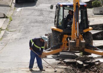 Programa ‘Asfaltaço’ chega à rua Nicolau Espinosa Linares, no centro