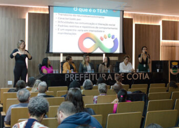 ‘TEA e Comunicação’ foi tema de palestra na programação do Abril Azul em Cotia