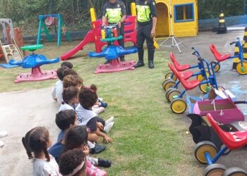 Alunos da educação infantil participaram de atividade lúdica sobre educação para o trânsito