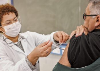 Sábado (10/05) é Dia ‘D’ de Vacinação contra a gripe em Cotia