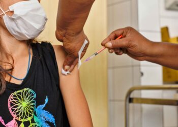 Secretaria de Saúde montará posto volante de vacinação contra a gripe na Granja Viana