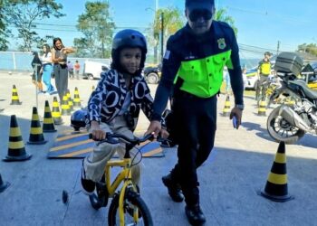 ‘Férias com o Demutran’ promove educação para o trânsito em Cotia