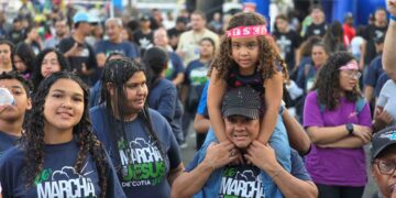 26ª Marcha para Jesus reuniu centenas de evangélicos para celebração em Cotia