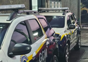 GCM de Cotia apreende menor suspeito de ataque a ônibus