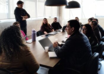 Prefeitura dá posse a novos diretores escolares aprovados em concurso   