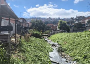 A pedido da Prefeitura, Sabesp traz o Programa Água Legal para a região do Jd. Lavapés das Graças