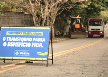 Ruas e avenidas na região da Granja Viana recebem o Programa Municipal ‘Asfaltaço’