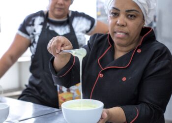 Cotia tem inscrições abertas para cursos de salgadaria, confeitaria e panificação