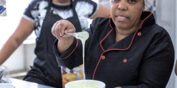 Cotia tem inscrições abertas para cursos de salgadaria, confeitaria e panificação
