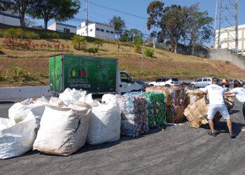 Cotia coleta mais de uma tonelada de resíduos recicláveis no ‘Dia Mundial da Limpeza’