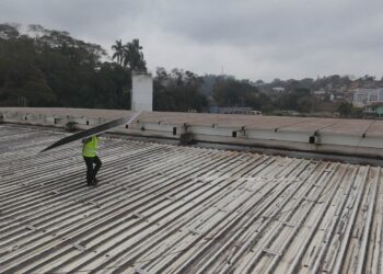Prefeitura inicia implantação de sistema de energia solar em prédios públicos