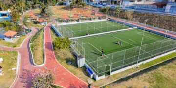 População marcou presença na reabertura do Complexo Esportivo Arakan