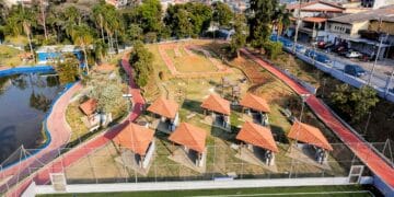 Com grande festa para os moradores, Prefeitura reabre o Complexo Esportivo Arakan