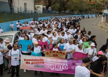 Cotia ‘caminhou’ em celebração ao Dia Mundial da Pessoa Idosa