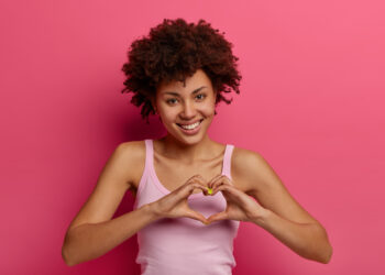 Mulheres que enfrentaram o câncer dividem história de esperança e superação