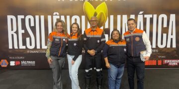 Defesa Civil de Cotia marcou presença no Congresso de Resiliência Climática em São Paulo