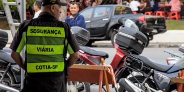 Praça do Sabiá recebe ação educativa de trânsito para motociclistas