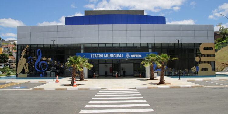 Inaugurado o Teatro Municipal Antônio Pio: emoção, memória e futuro no mesmo palco
