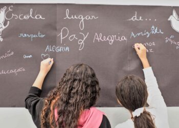 Educação de Cotia tem inscrições abertas para concurso público com mais de 250 vagas