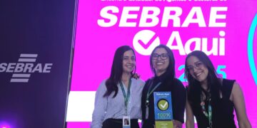 Sebrae Aqui Cotia recebe prêmio estadual com 100% de aprovação em atendimento