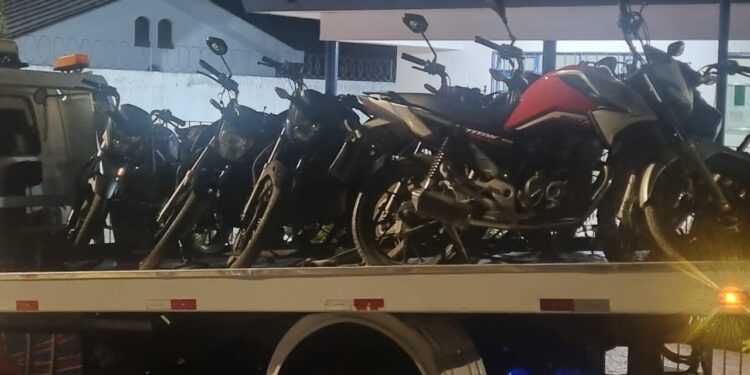 Baile funk é dispersado pela Guarda Civil e oito motos são apreendidas