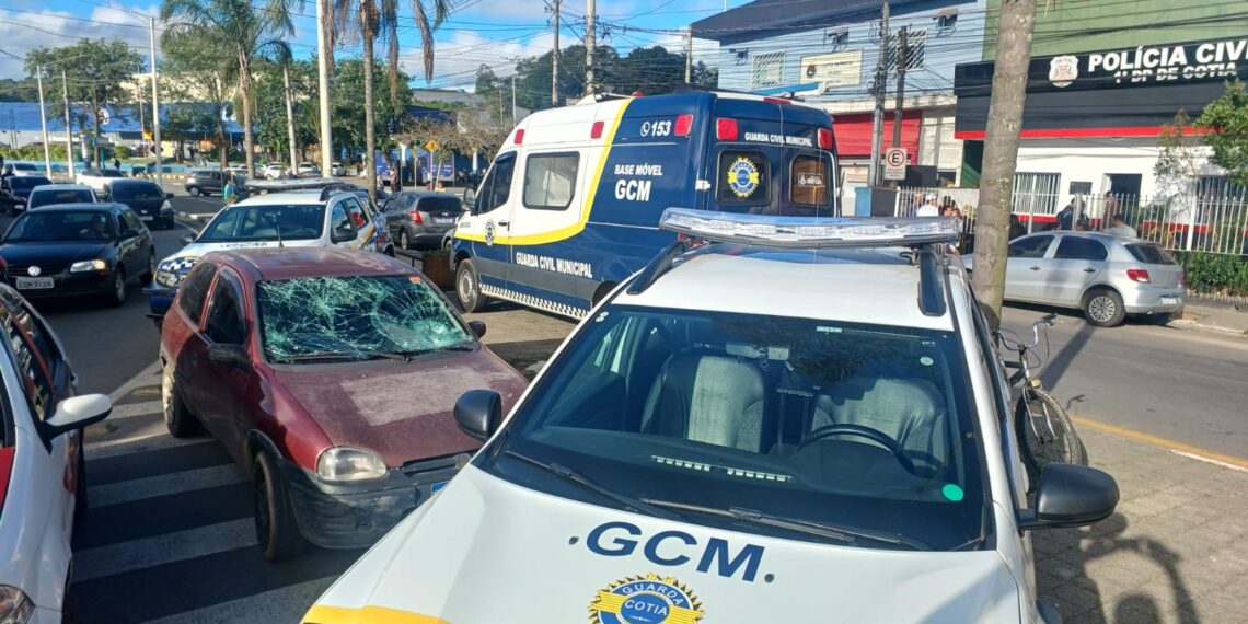 Homem em fúria atropela adolescentes, mas é preso pela GCM que acompanhou a cena pela Central de Monitoramento