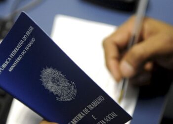 Cotia fecha 2025 no Top 30 das cidades que mais geraram emprego em São Paulo