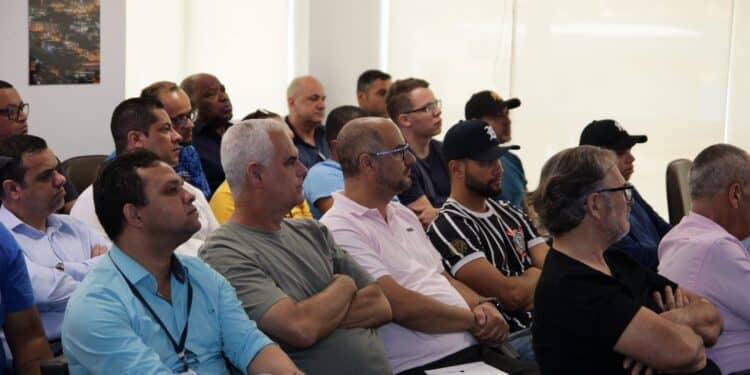 Secretaria de Desenvolvimento Social promove conscientização sobre câncer de próstata para servidores municipais