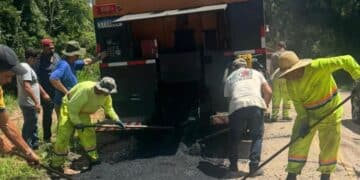 Prefeitura intensifica serviços de tapa-buraco e zeladoria em Cotia