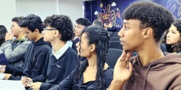 Programa BEEM amplia vagas de estágio em Cotia