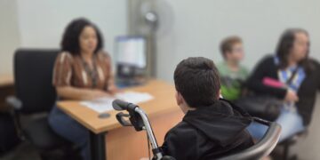 Prefeitura abre debate sobre empregabilidade para pessoas com deficiência e cuidadores