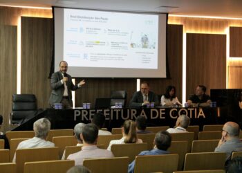 Enel apresenta plano de investimentos para reduzir quedas de energia em Cotia