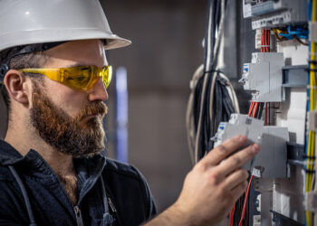 Instituto Federal de Cotia tem inscrições abertas para curso gratuito de eletricista predial