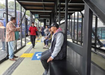 Um novo jeito de esperar o ônibus: Cotia inaugura Ponto Humanizado Inclusivo no Centro 